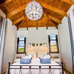 Filon Ktima Beachfront Upscale 빌라