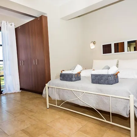 빌라 Filon Ktima Beachfront Upscale *