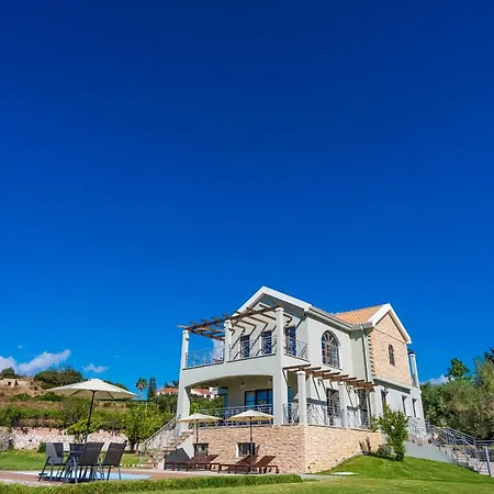 Filon Ktima Beachfront Upscale Villa