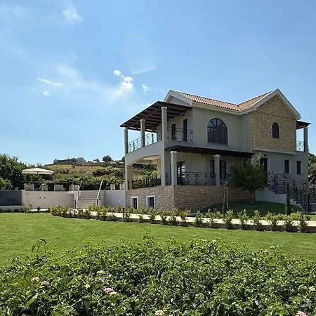 Filon Ktima Beachfront Upscale * Karavádhos
